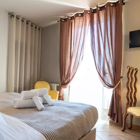 Panzió Lc Boutique Arma di Taggia